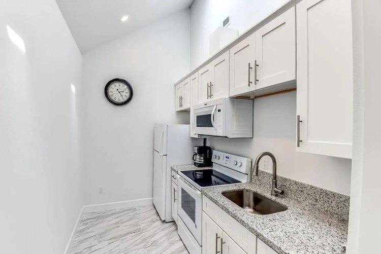 Building Photo - 1726 SE 21st Ave