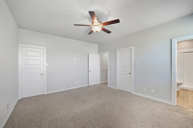 Building Photo - 25172 Pacific Wren Dr