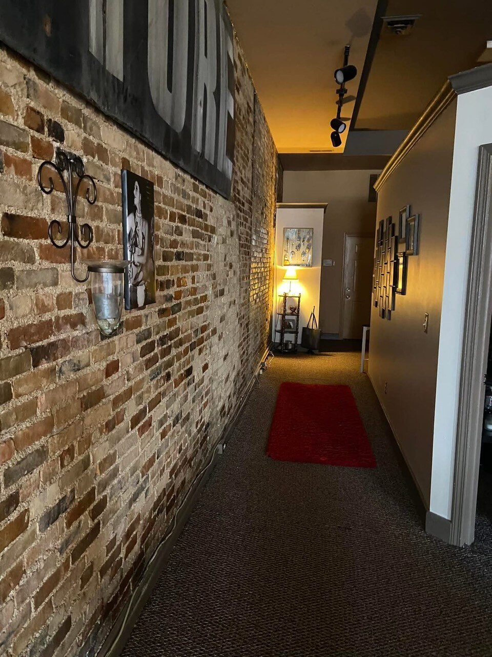 Building Photo - 148 W Michigan Ave