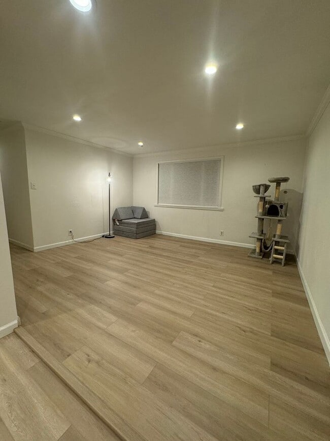 Building Photo - Great Home for rent