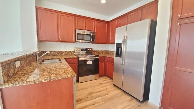 Building Photo - 265 Las Brisas Cir