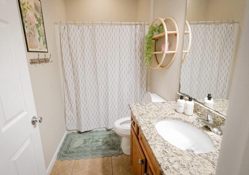 Building Photo - 1657 Indian Woman Rd