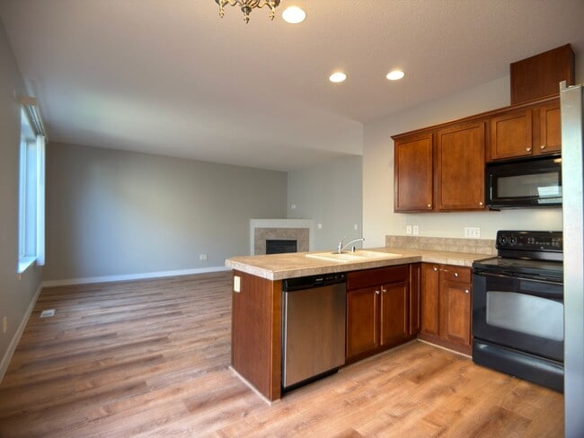Building Photo - 3608 NE 42nd St