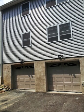 Building Photo - 521 Woodland Ave