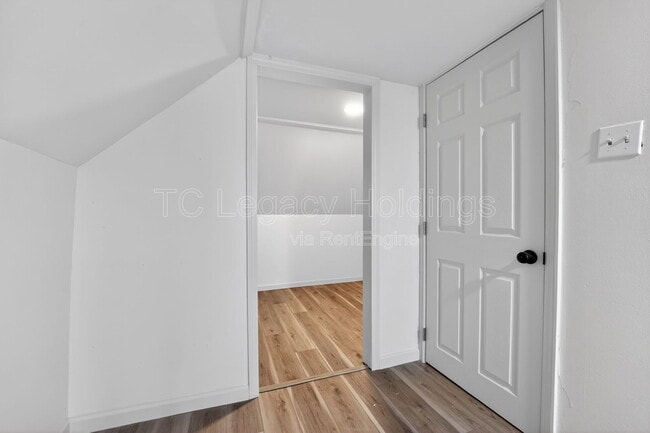 Building Photo - 804 Illinois Ave