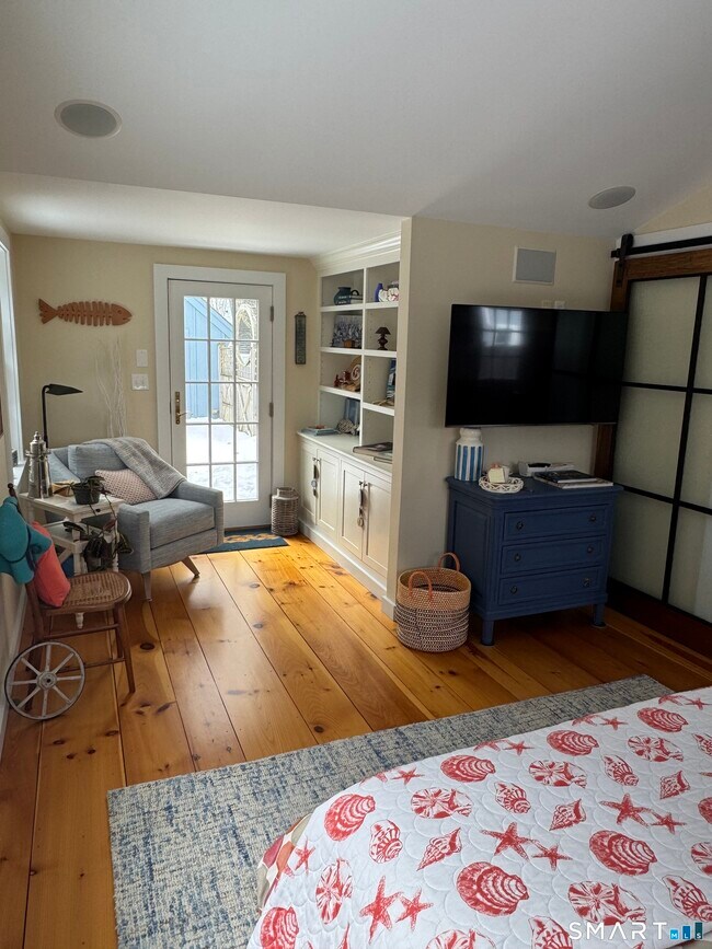 Building Photo - 84 Waterside Ln