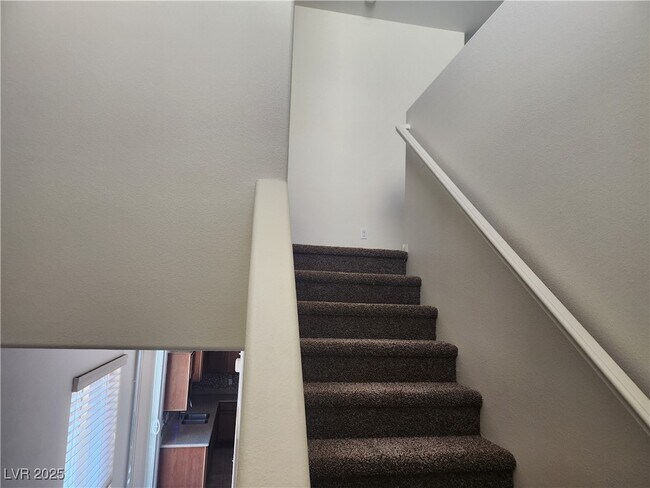Building Photo - 8521 W Kellman Ave