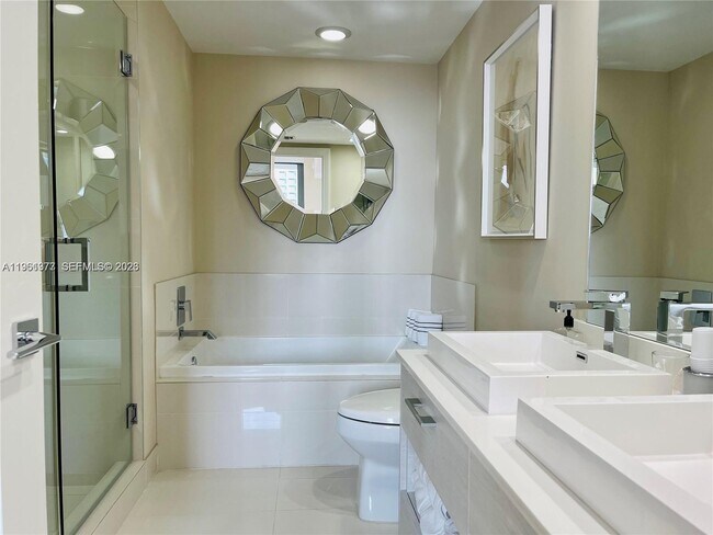 Building Photo - 45 SW 9th St