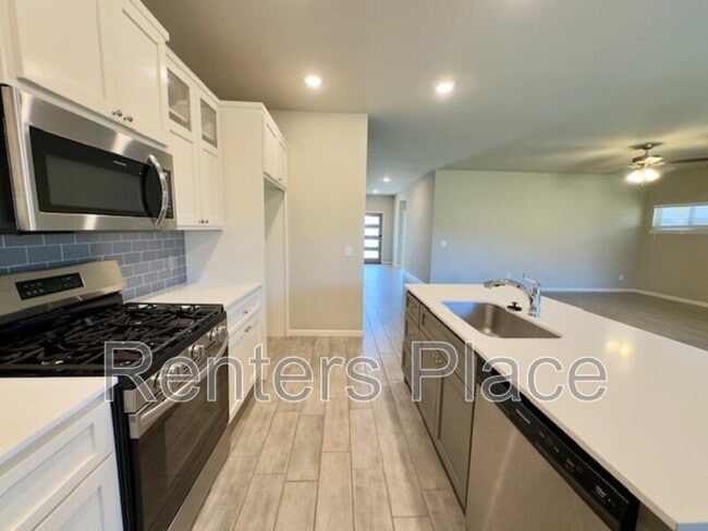 Building Photo - 28003 E 107th St S