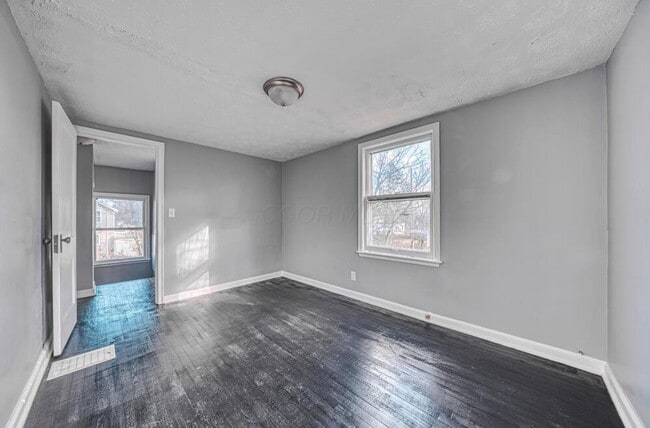 Building Photo - 2360 Taylor Ave