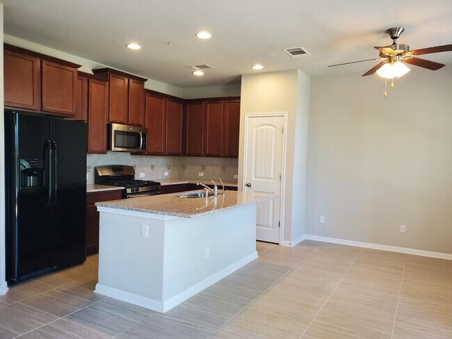 Building Photo - 7220 Wyoming Springs Dr