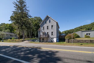 Building Photo - 324 Norwich Ave