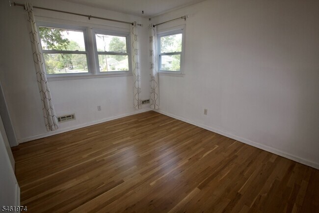 Building Photo - 1425 Boynton Ave