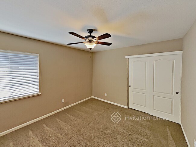 Building Photo - 1234 Landmark Cir