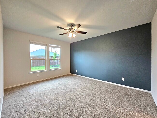 Building Photo - 5449 Red Fern Ln