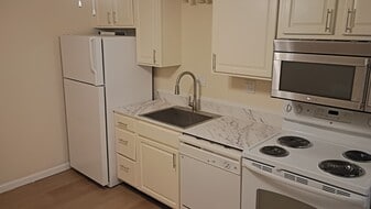 Remodeled Kitchen - 5523 Ellsworth Ave