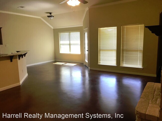 Building Photo - 3 br, 2 bath House - 602 Monticello Circle