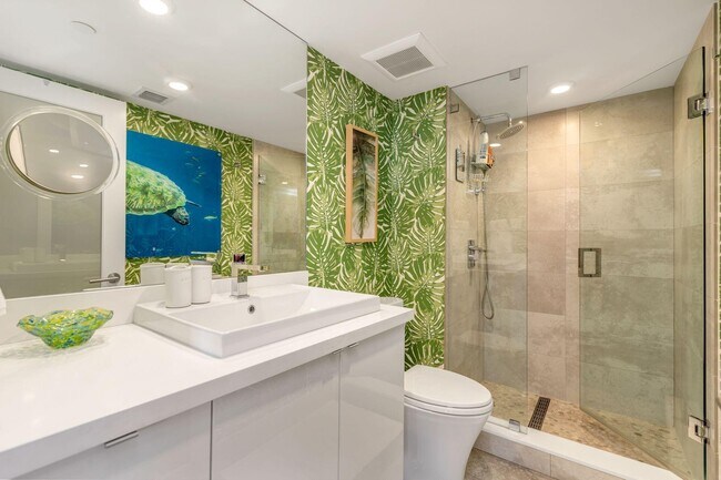 Building Photo - 400 N Flagler Dr