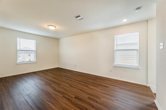 Building Photo - 13709 Vigilance St