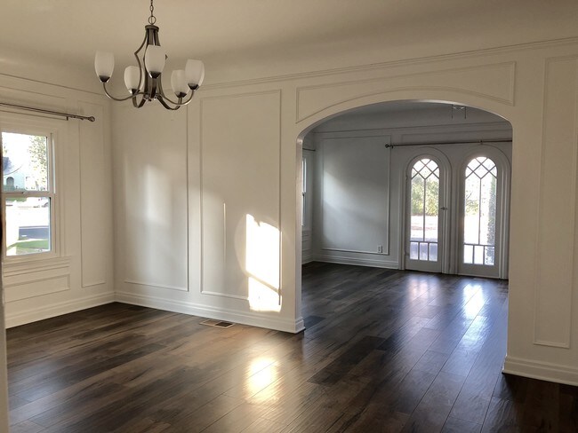 Formal dining room - 4718 Dockweiler St