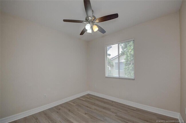 Building Photo - 44 SE Sedona Cir