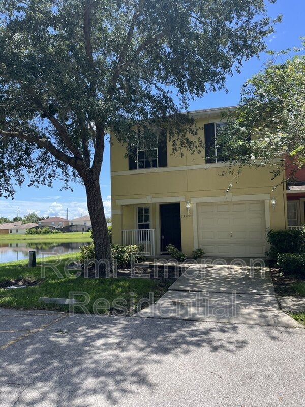 Primary Photo - 13500 Applerose Ln