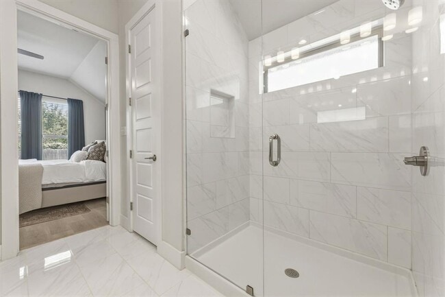 Building Photo - 4505 Post Loop