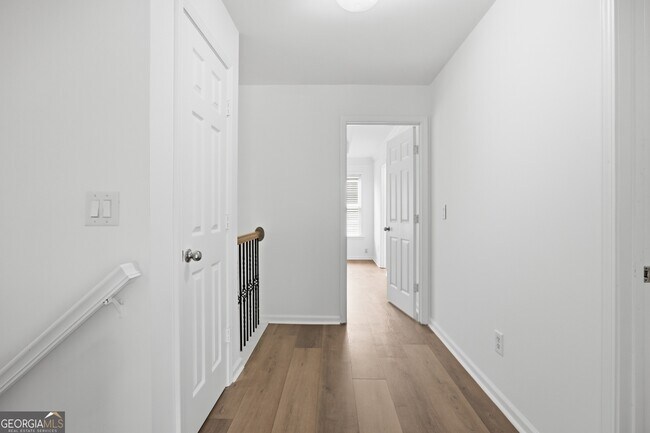 Building Photo - 10851 Alderwood Cove