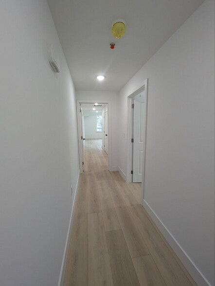 Building Photo - 835 N 63rd St