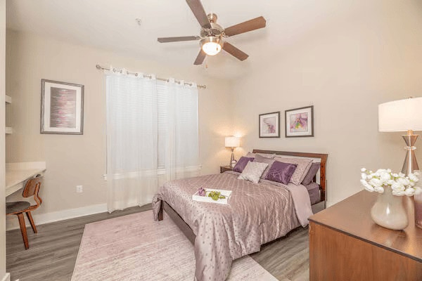 Building Photo - Reduced Rates + 1 MONTH FREE – Lease Now & Save!