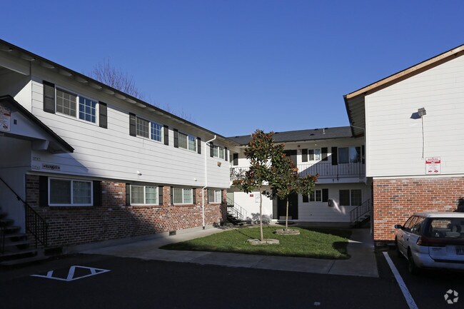 Building Photo - Cedar Flats