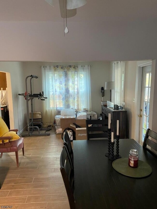 Building Photo - 492 Dogwood Ln