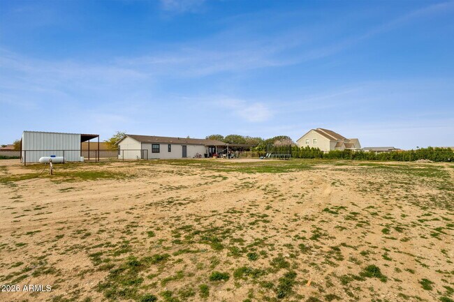 Building Photo - 851 W Quail Cir