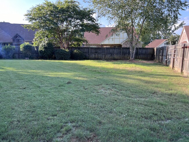 Building Photo - 3610 White Oaks Ridge