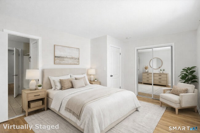 Building Photo - 83 Hilltop Dr