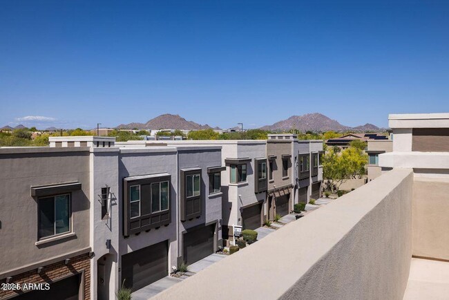 Building Photo - 7347 E Vista Bonita Dr