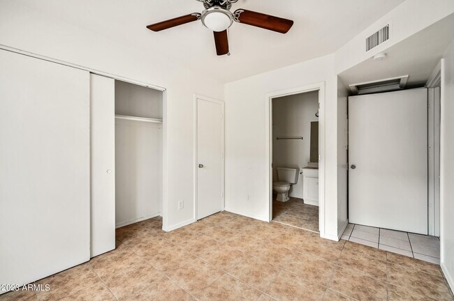 Building Photo - 2650 E McKellips Rd