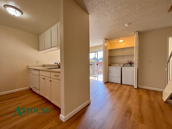 Building Photo - 1206 Marionola Way