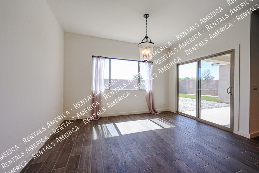 Building Photo - 12557 W Citrus Wy