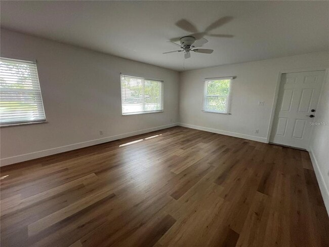 Building Photo - 418 Durrance St