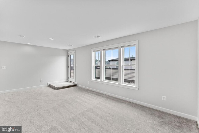Building Photo - 43372 Whitehead Ter