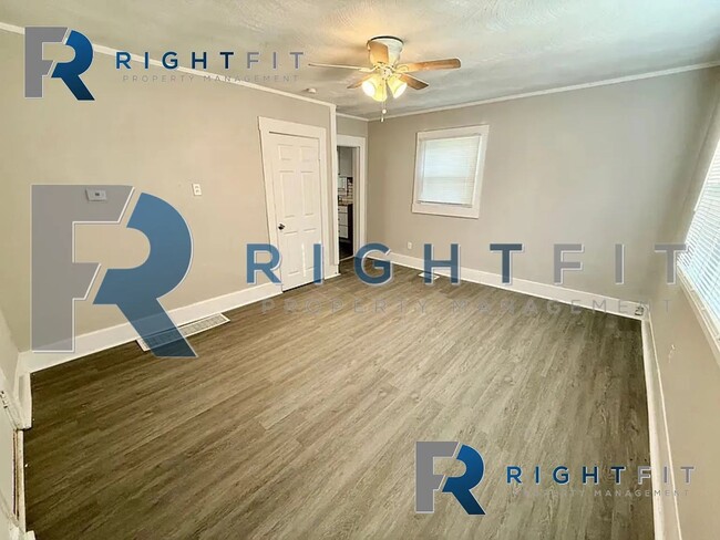 Building Photo - Cottage with a large porch