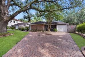 Building Photo - 4629 Cedar Oaks Ln