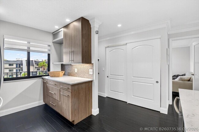 Building Photo - 4290 Deste Ct