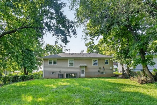 Building Photo - 2059 Wilbert Dr
