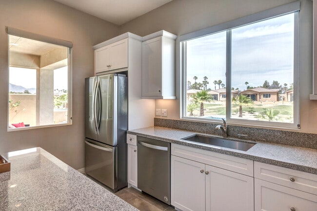 Building Photo - 67424 Zuni Ct