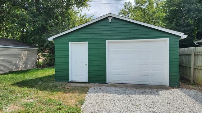 Building Photo - 1709 Kildare Ave