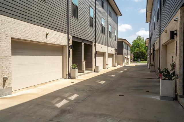 Building Photo - 625 N Tyler St