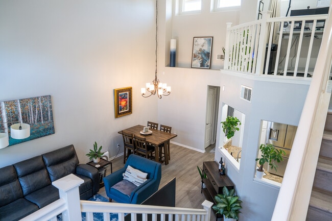 Building Photo - 10452 Whitcomb Way