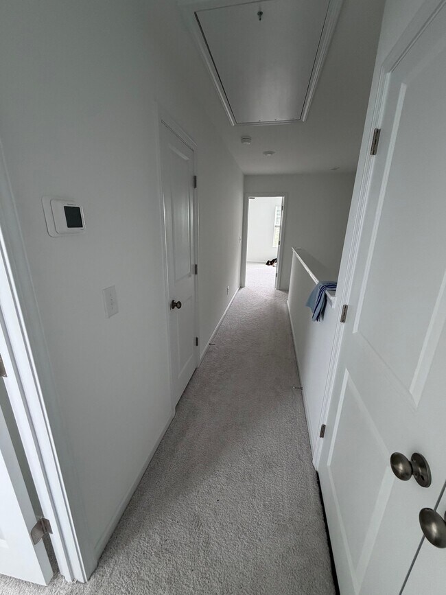 Building Photo - 3210 Gypsum Dr